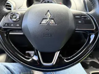 Mitsubishi Mirage G4 del año 2024