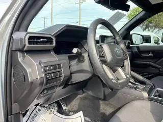 Toyota Tacoma 2024