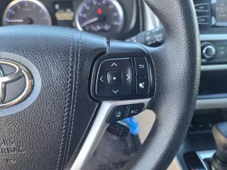 Toyota Highlander 2019 AWD LE 4dr SUV