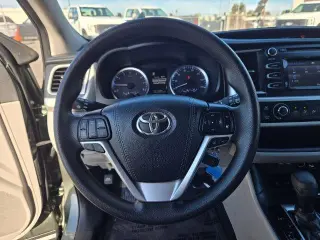 Toyota Highlander 2019 AWD LE 4dr SUV