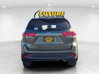Toyota Highlander 2019 AWD LE 4dr SUV
