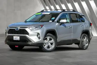 Toyota RAV4 Híbrido 2021 AWD XLE Premium 4dr SUV