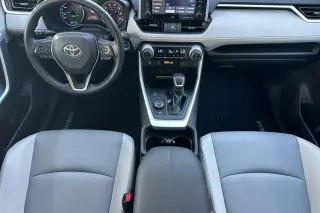 Toyota RAV4 Híbrido 2021 AWD XLE Premium 4dr SUV