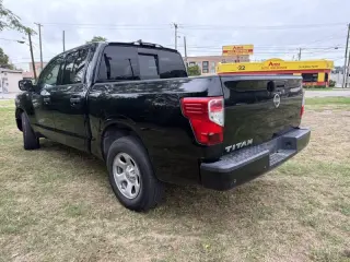 2023 Nissan Titan