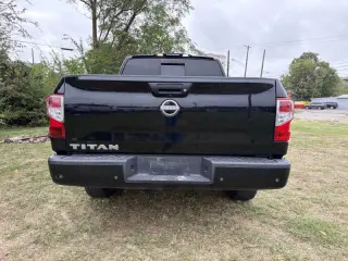 2023 Nissan Titan