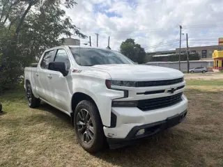 Camion Chevrolet Silverado 1500 del año 2020