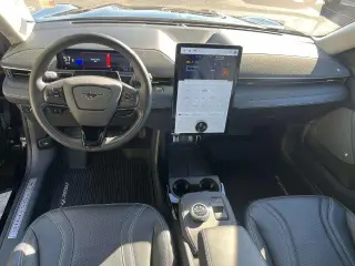 Ford Mustang Mach-E 2023 AWD Premium 4dr SUV