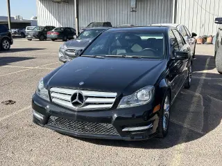 Mercedes-Benz Clase C 2012 C 250 Lujo 4dr Sedán
