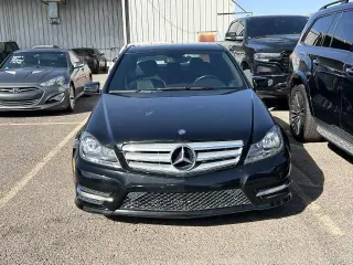 Mercedes-Benz Clase C 2012 C 250 Lujo 4dr Sedán