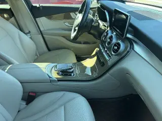 Mercedes-Benz GLC 2017 GLC 300 4dr SUV