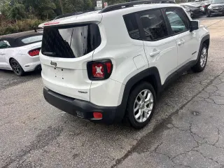 2017 Jeep Renegade Latitude FWD