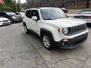 2017 Jeep Renegade Latitude FWD