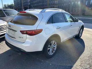 2017 Infiniti QX70 Base AWD