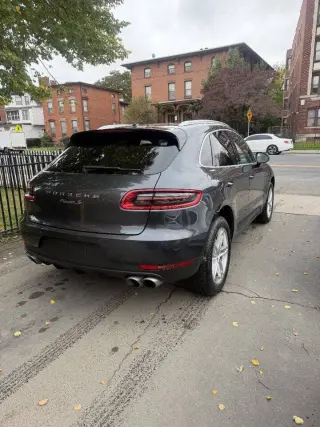 2017 Porsche Macan