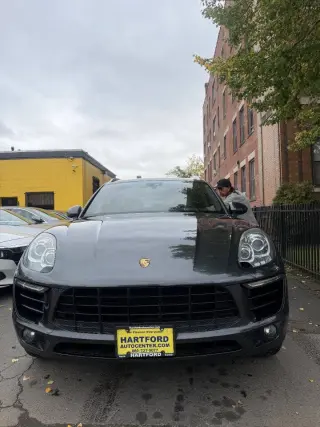 2017 Porsche Macan