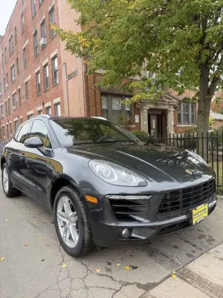 2017 Porsche Macan