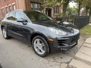 2017 Porsche Macan