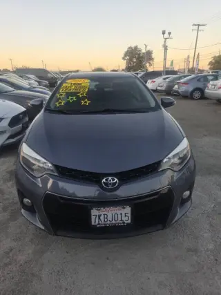 Toyota Corolla 2015