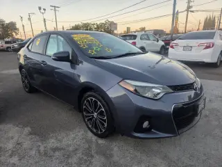 Toyota Corolla 2015