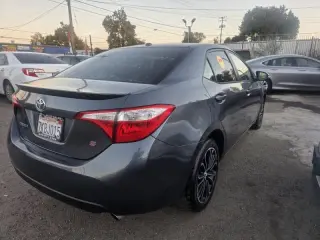 Toyota Corolla 2015