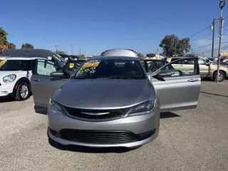 2016 Chrysler 200