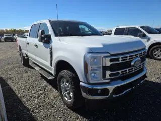 2025 Ford F-350 SD SUPER DUTY
