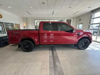 Ford F-150 2023 4x4 Lariat 4dr SuperCrew 5.5 ft. SB
