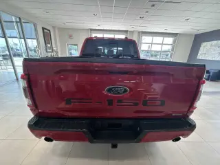 Ford F-150 2023 4x4 Lariat 4dr SuperCrew 5.5 ft. SB