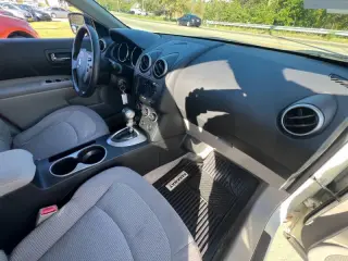 Nissan Rogue 2010