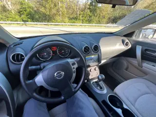 Nissan Rogue 2010