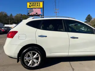 Nissan Rogue 2010