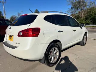 Nissan Rogue 2010