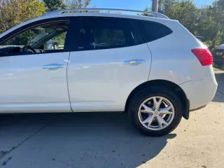 Nissan Rogue 2010
