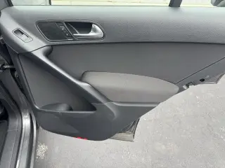 2015 Volkswagen Tiguan 4MOTION 4dr Auto S