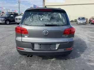 2015 Volkswagen Tiguan 4MOTION 4dr Auto S
