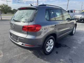 2015 Volkswagen Tiguan 4MOTION 4dr Auto S