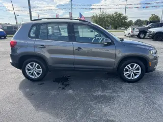 2015 Volkswagen Tiguan 4MOTION 4dr Auto S