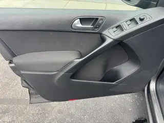 2015 Volkswagen Tiguan 4MOTION 4dr Auto S