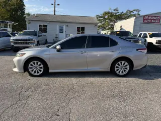 2018 Toyota Camry LE