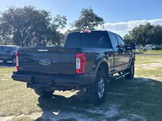 Ford F-350 Super Duty 2019 4x4 Lariat 4dr Crew Cab 6.8 ft. SB SRW Pickup