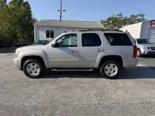 2009 Chevrolet Tahoe 4WD 4dr 1500 LT w/2LT