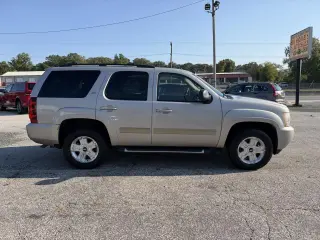 2009 Chevrolet Tahoe 4WD 4dr 1500 LT w/2LT