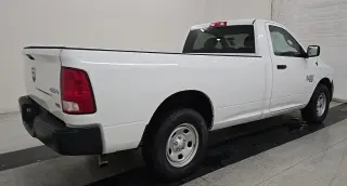Ram 1500 Classic 2019 4x4 Tradesman 2dr Regular Cab 8 ft. LB Pickup