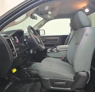 Ram 1500 2018 4x2 Tradesman 2dr Regular Cab 8 ft. LB Pickup