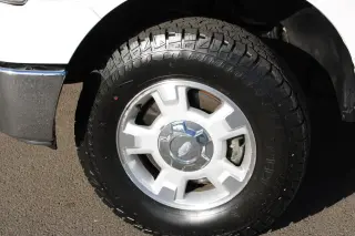 2013 Ford F-150 4WD SuperCab 133" XLT