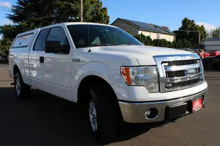 2013 Ford F-150 4WD SuperCab 133" XLT