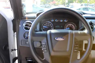 2013 Ford F-150 4WD SuperCab 133" XLT