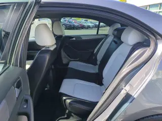 Volkswagen Jetta 2016 1.8T Sport 4dr Sedan 6A PZEV
