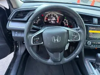 Honda Civic 2018 LX 4dr Sedán CVT