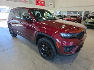 Jeep Grand Cherokee 2025 4x4 Laredo 4dr SUV